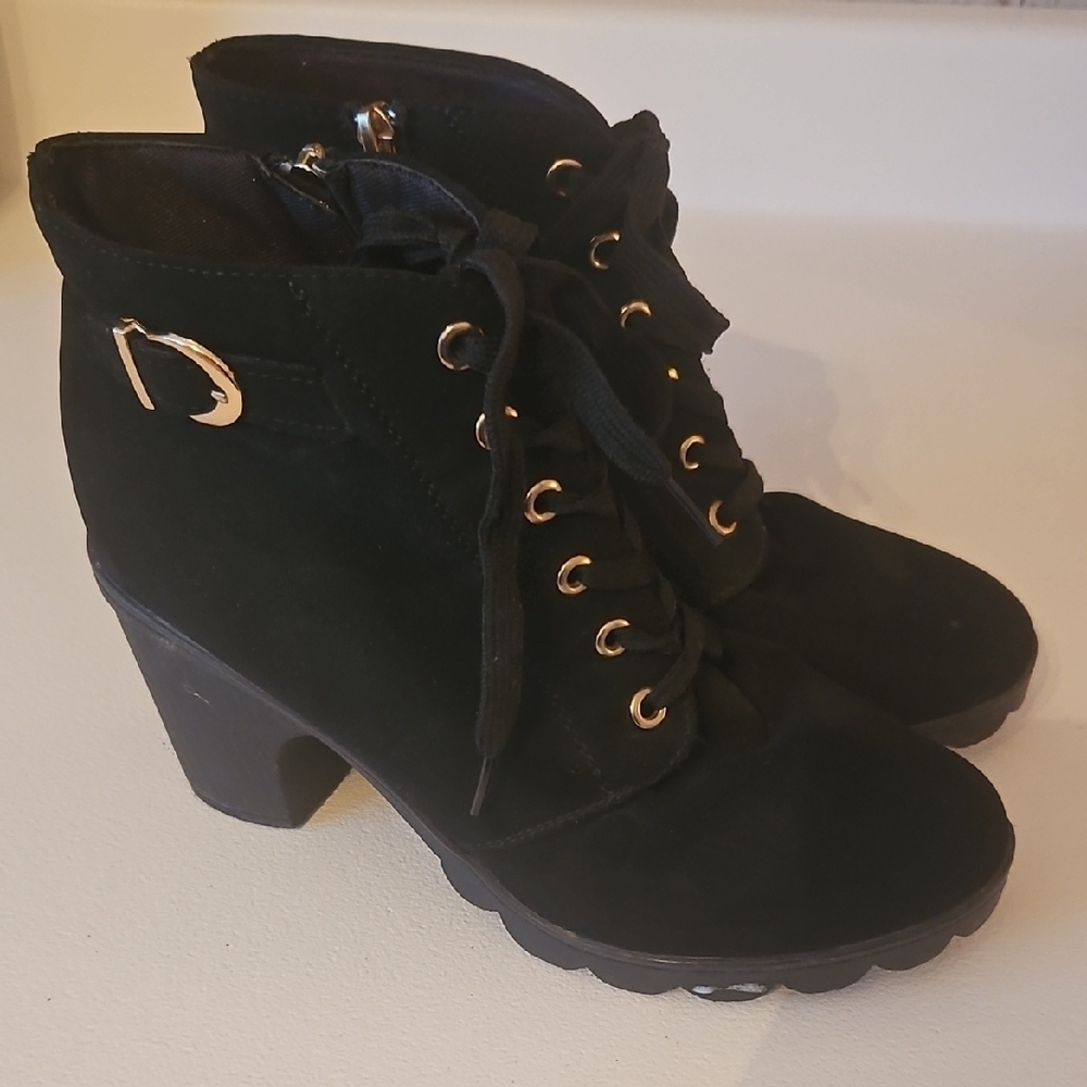 Black Ankle Boots Size 8.5